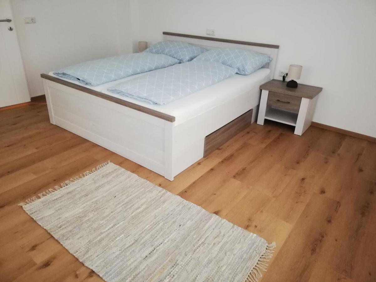 Ferienwohnung Schmied 1 Aurach am Hongar Екстер'єр фото